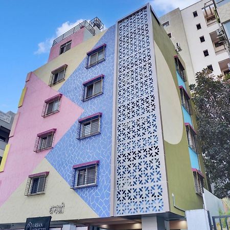 Urban Hometel Pune Bagian luar foto