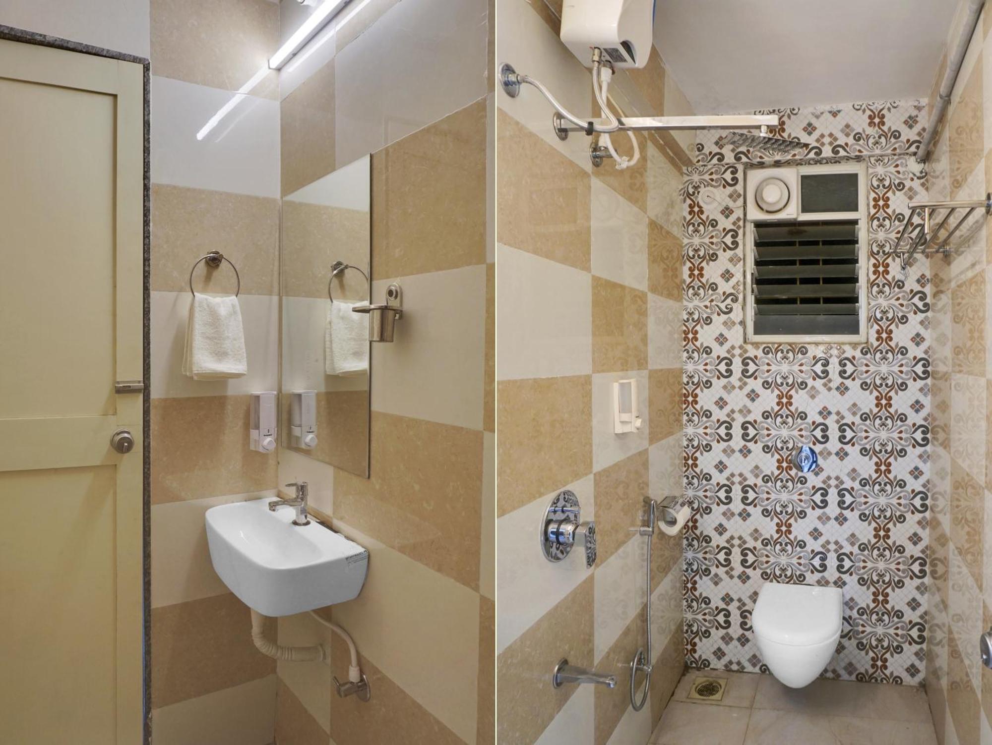 Urban Hometel Pune Bagian luar foto